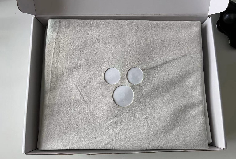 Gahumi Case 84-Pet Towels-03.jpg